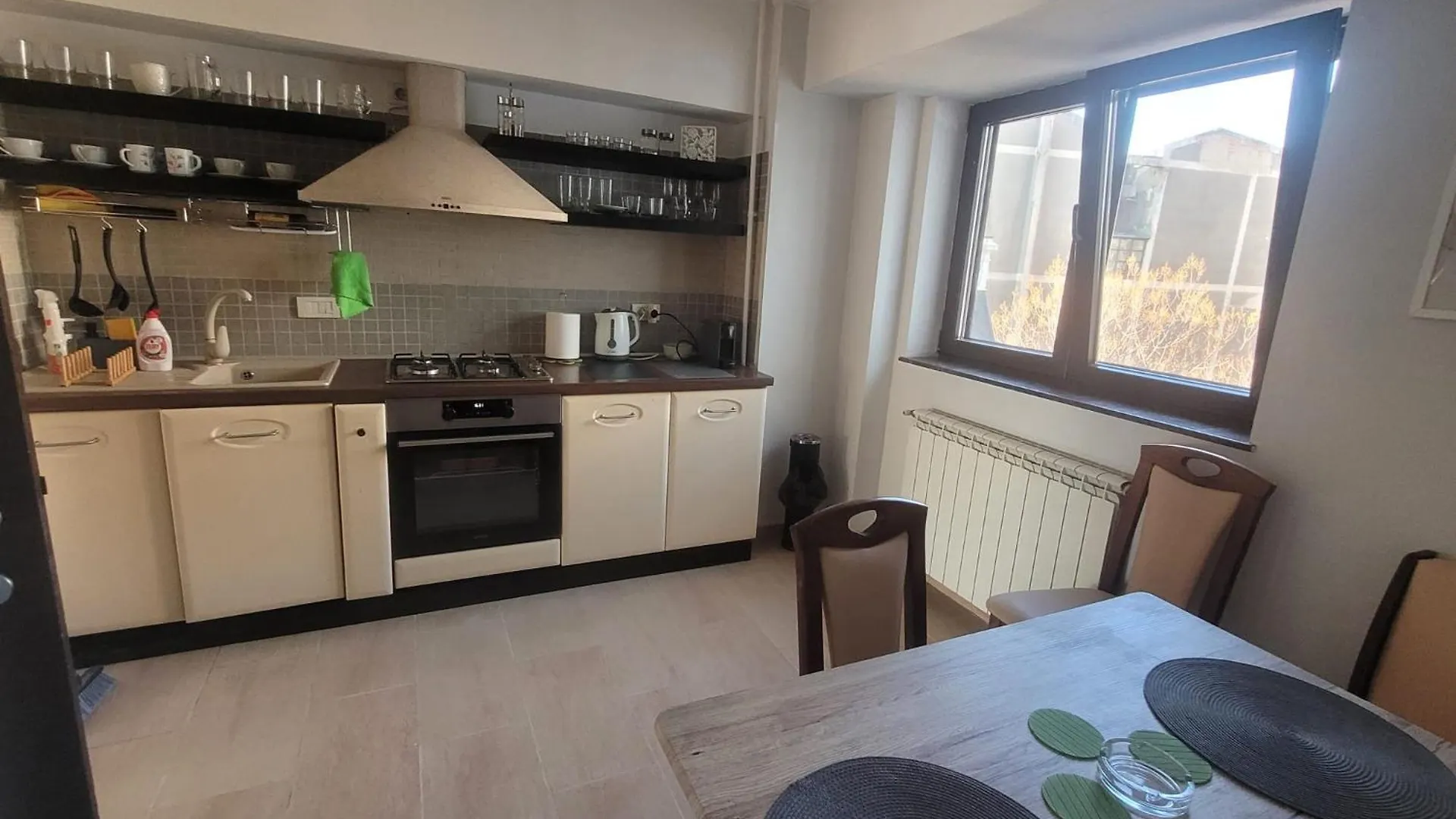 Ultracentral Bucharest Apartment