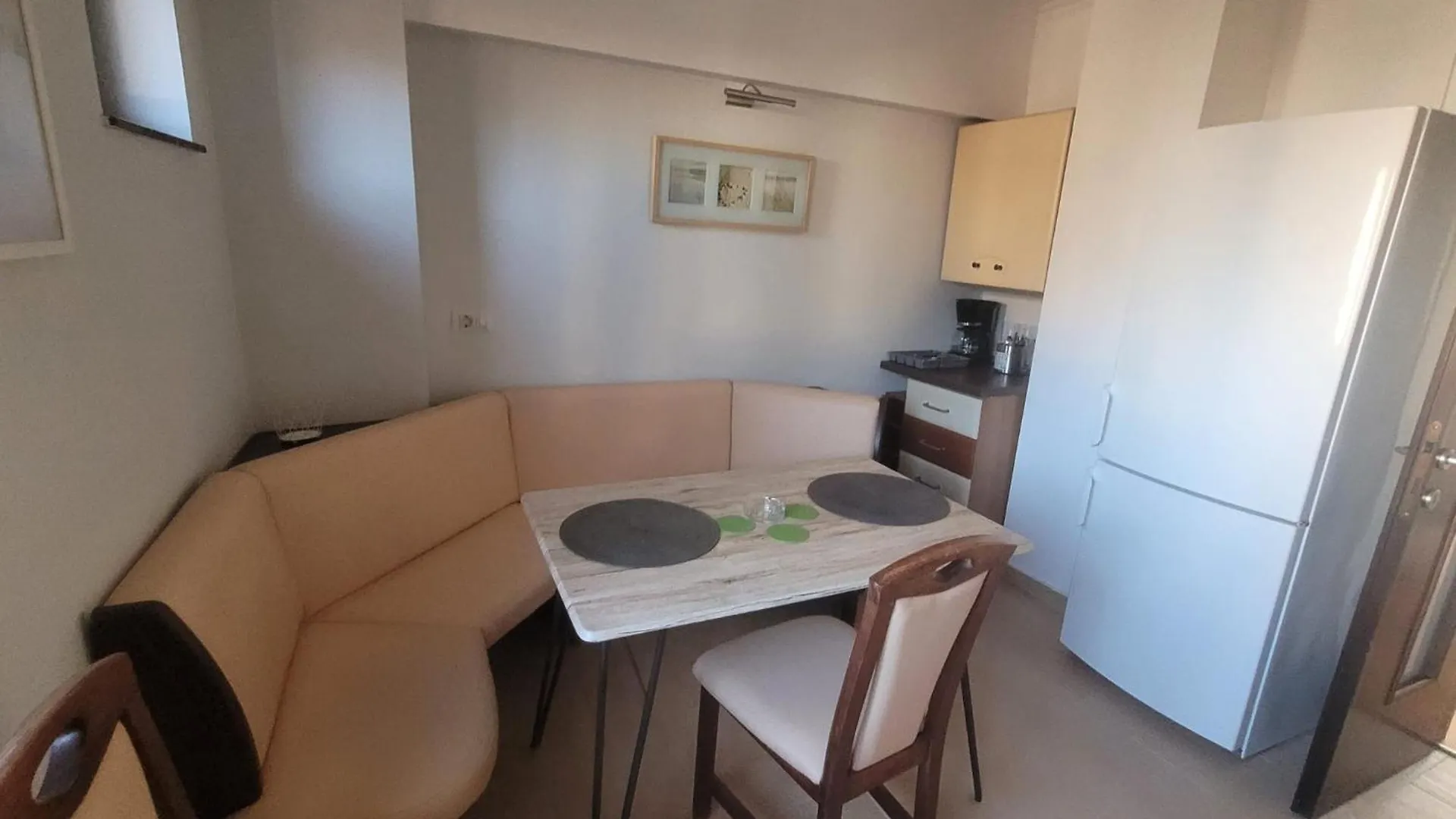 Ultracentral Bucharest Apartment