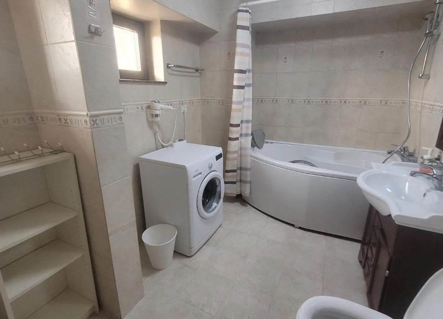 Ultracentral Bucharest Apartment