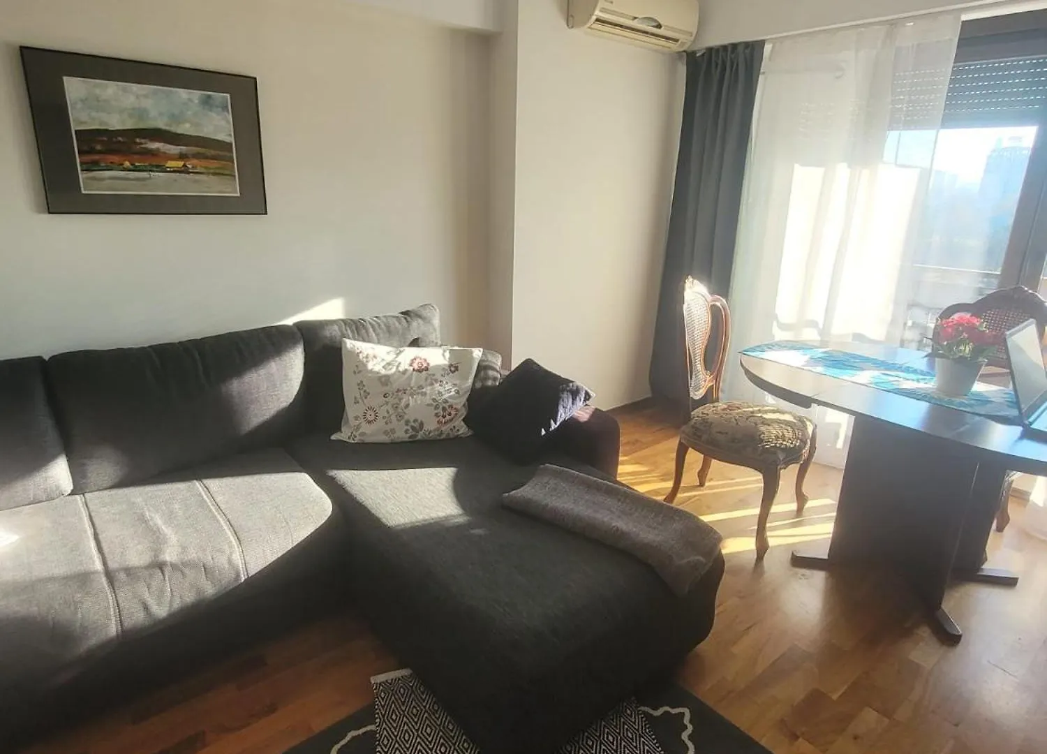 Ultracentral Bucharest Apartment Romania