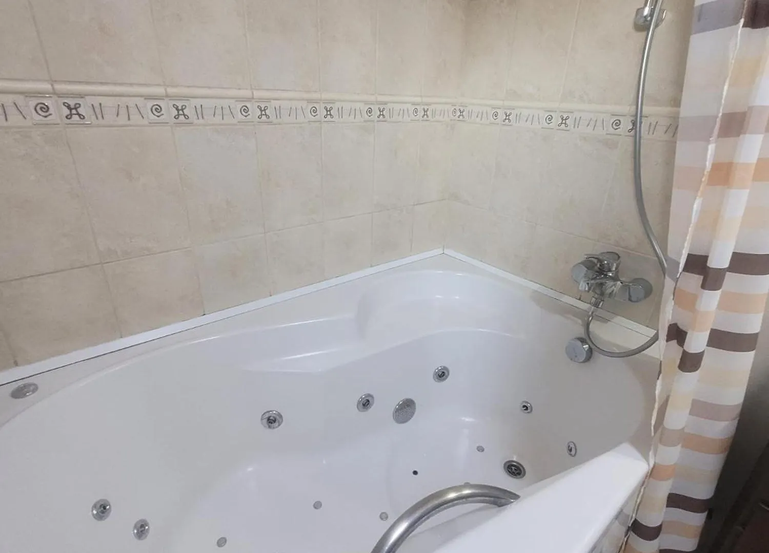 Ultracentral Bucharest Apartment 0*,  Romania